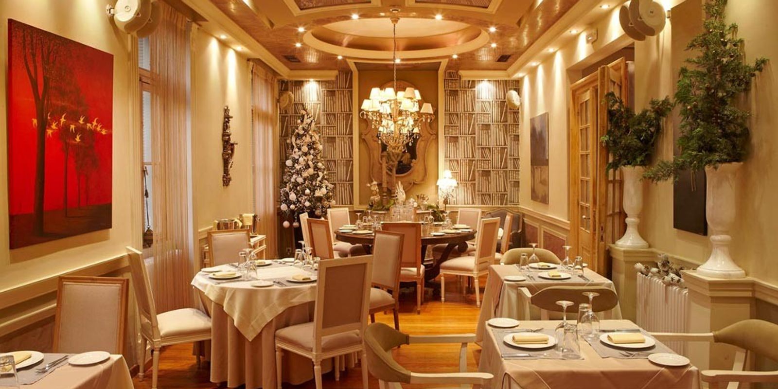 Рестораны пинского. Рестораны Fine Dining. Ресторан Афины. The Greeks ресторан. Aleria Restaurant.