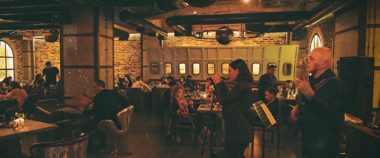 event-image