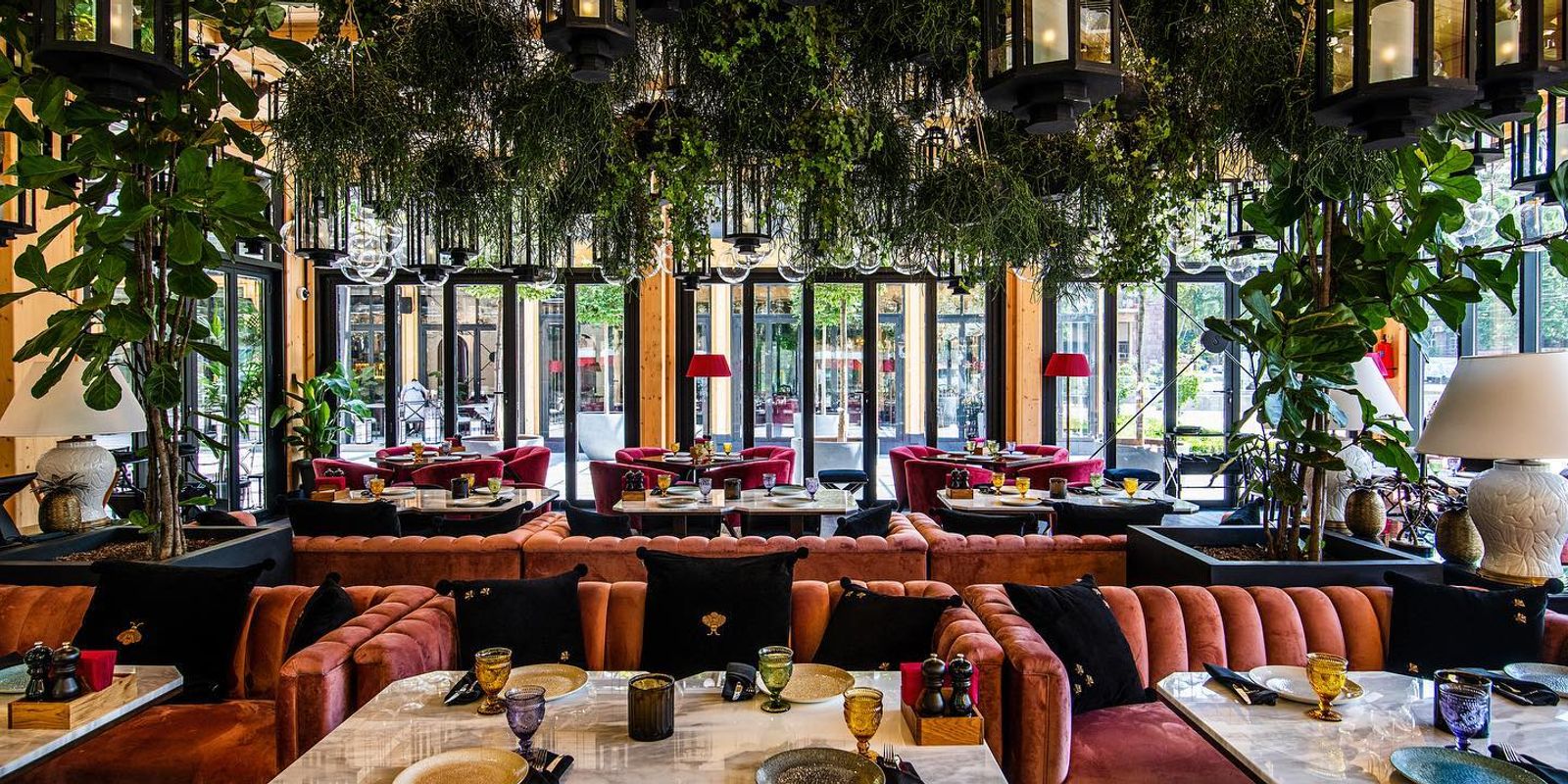 Ресторан сизонс рио ленинский. Four seasons ереван ресторан. Сизонс ленинский проспект ресторан. Рестораны four seasons америка. Ресторан seasons рио ленинский.