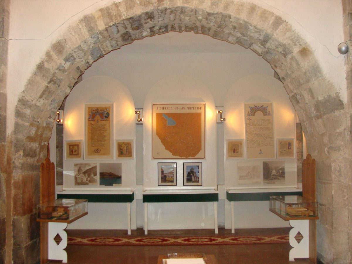 event-image
