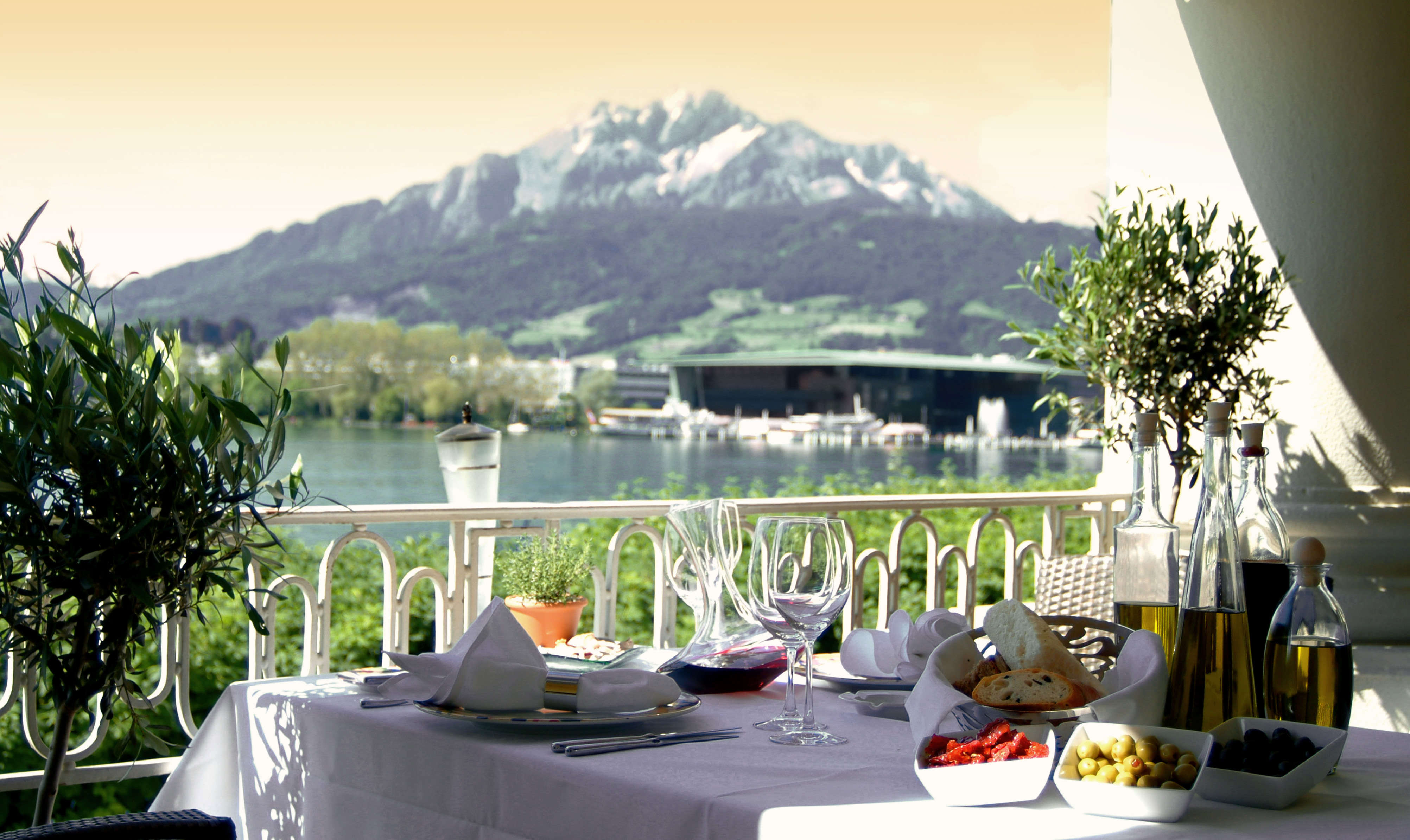 event-image